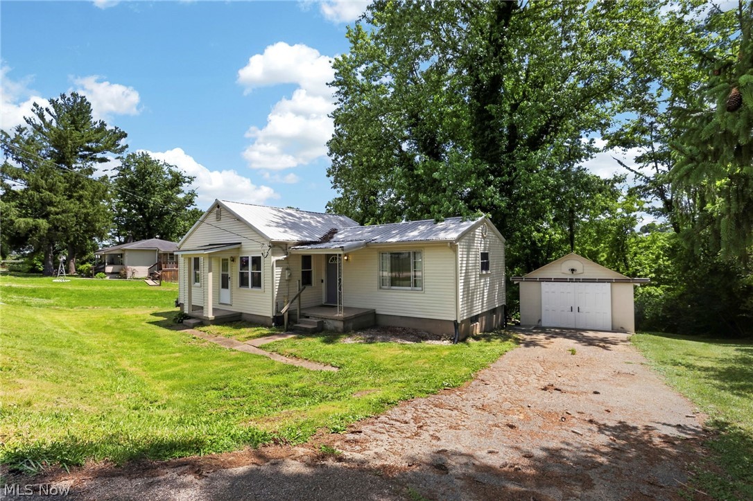 86 Van Sant Street Zanesville OH 43701