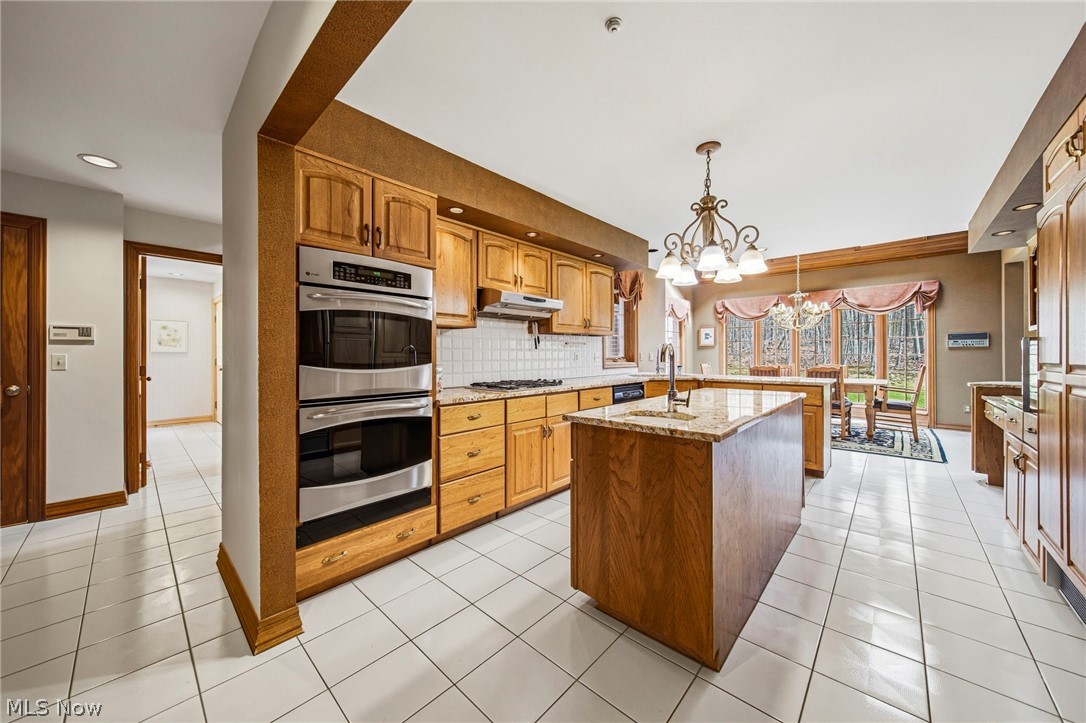 1255 Fox Hill Drive Gates Mills OH 44040