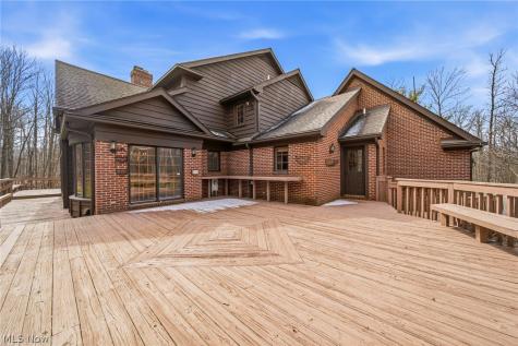 1255 Fox Hill Drive Gates Mills OH 44040