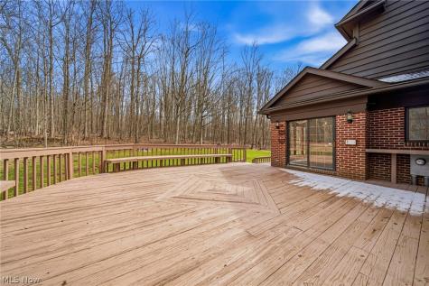 1255 Fox Hill Drive Gates Mills OH 44040