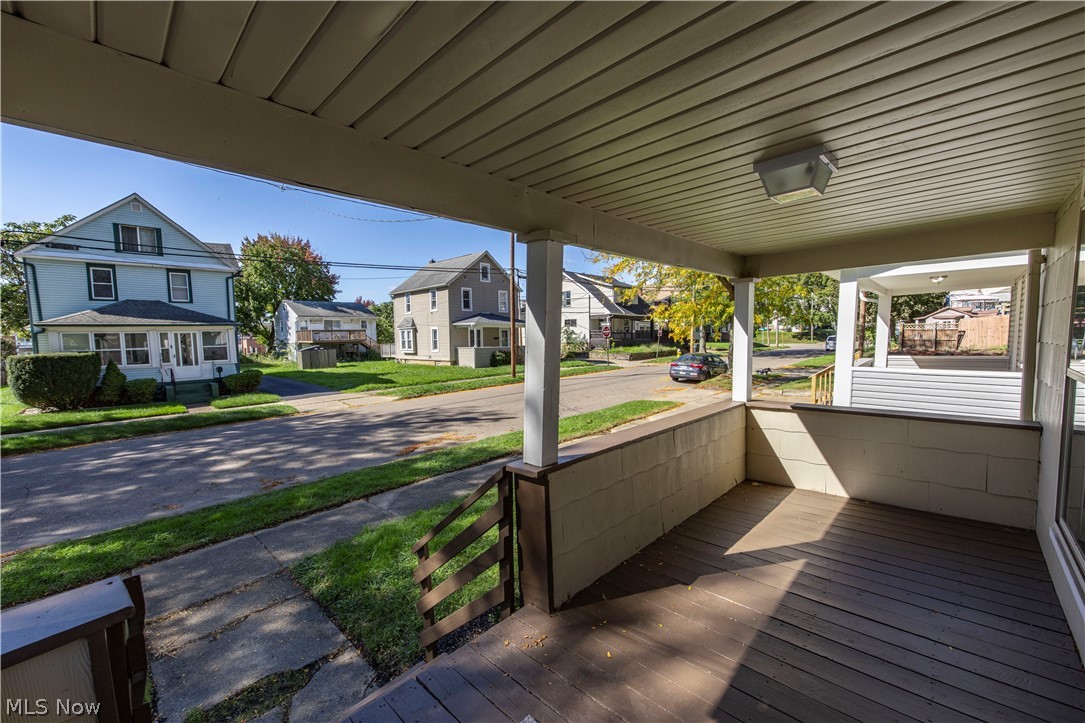 2221 10th Street SW Akron OH 44314