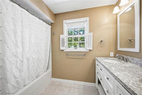 10 Concord Knoll Medina OH 44256