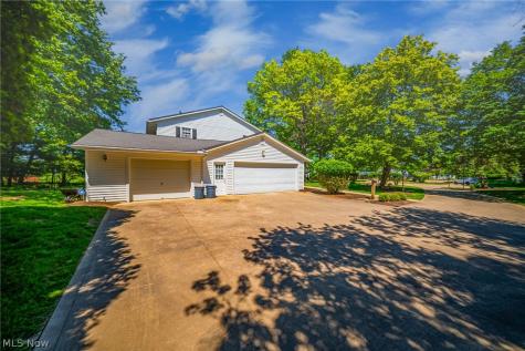 10 Concord Knoll Medina OH 44256