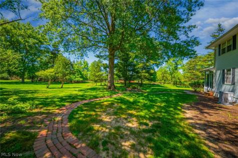 10 Concord Knoll Medina OH 44256