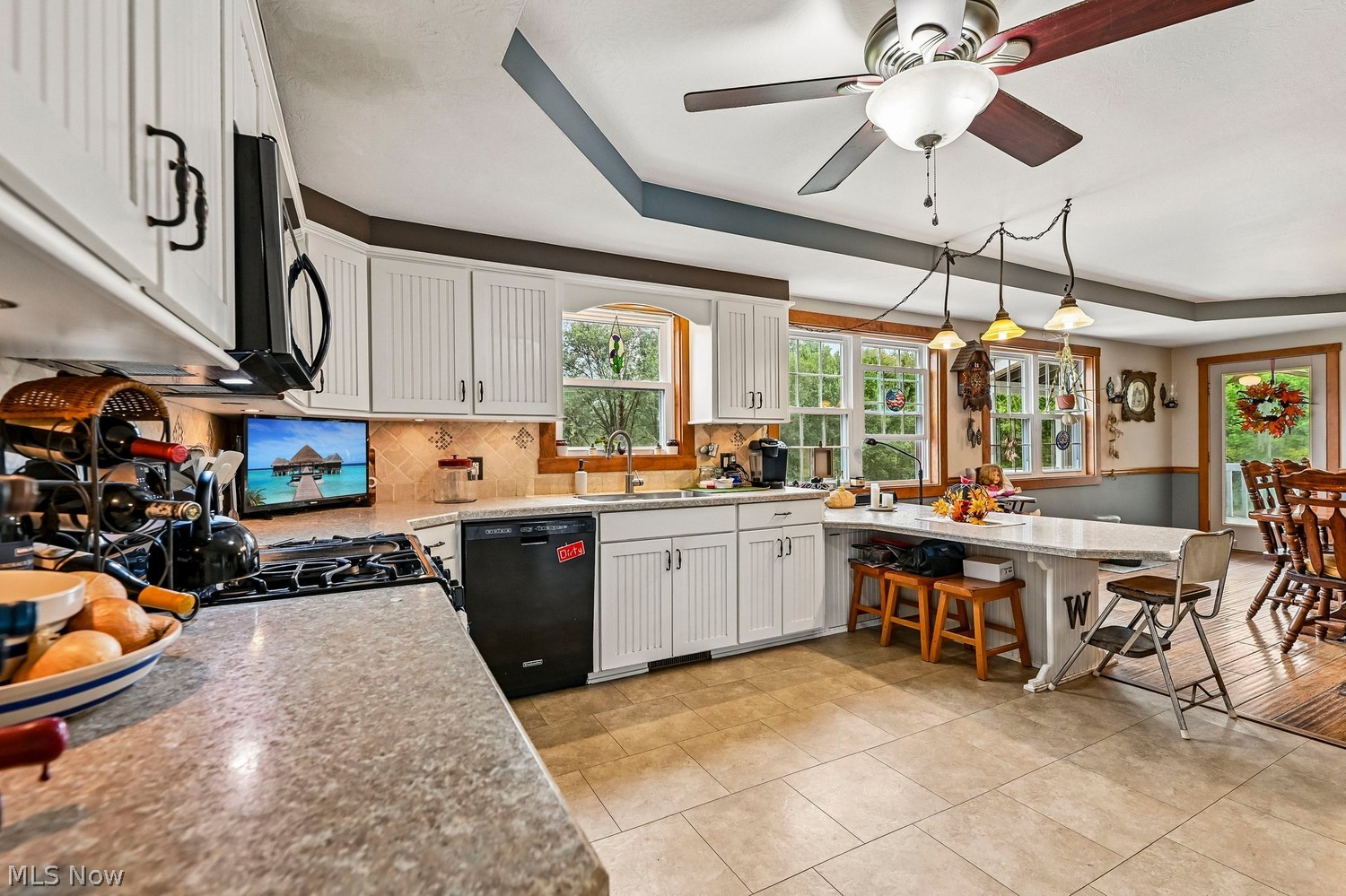 1043 N Honeytown Road Wooster OH 44691
