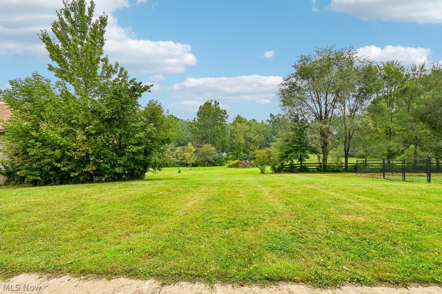 1043 N Honeytown Road Wooster OH 44691