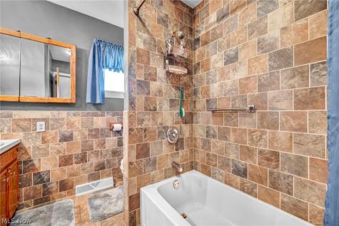 9400 Mennonite Road Wadsworth OH 44281