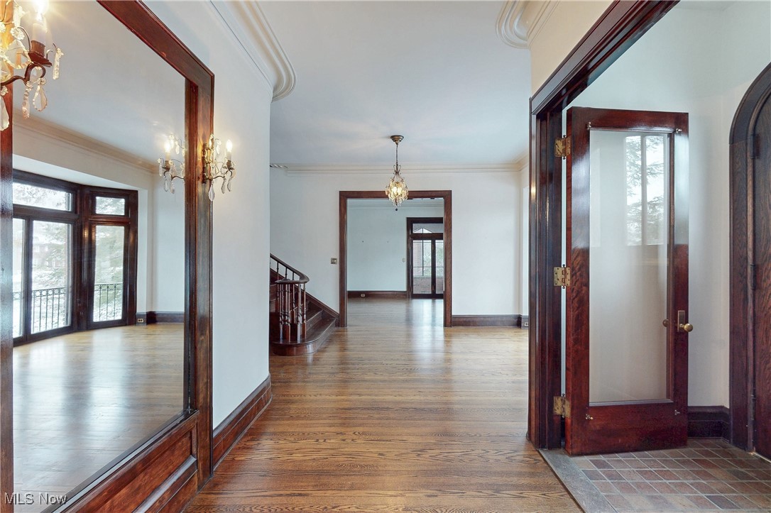 2696 Fairmount Boulevard Cleveland Heights OH 44106