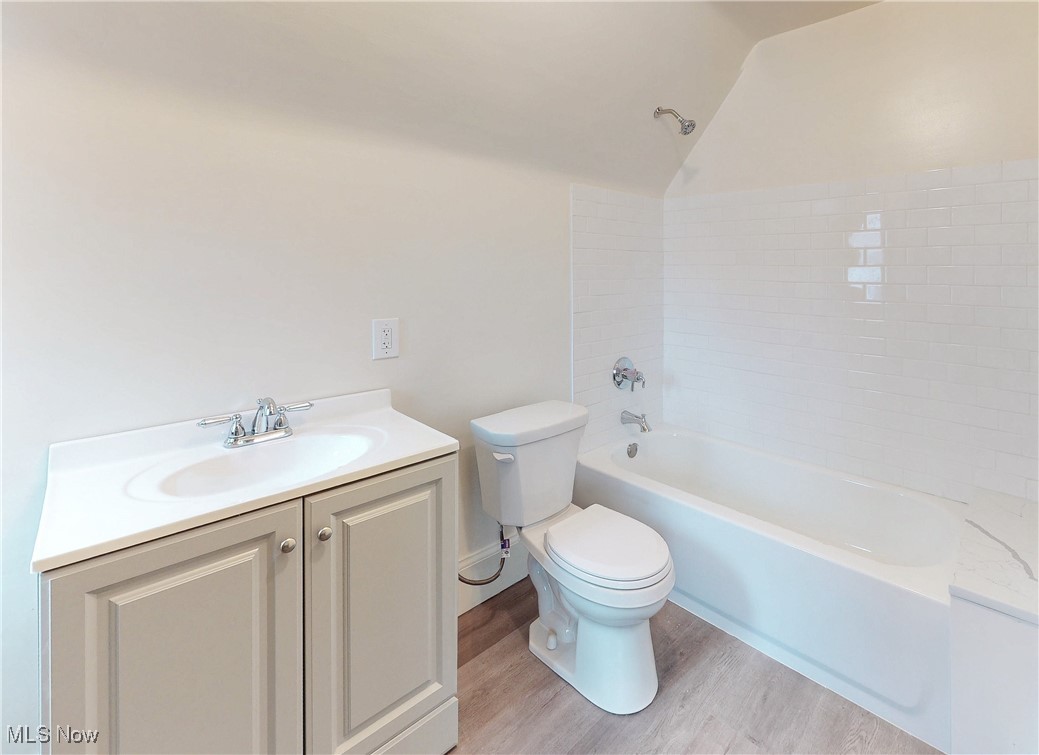 2696 Fairmount Boulevard Cleveland Heights OH 44106