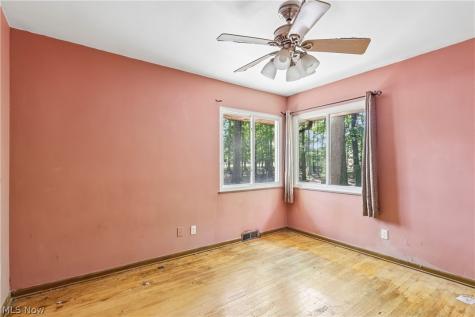 2394 Dentzler Road Parma OH 44134