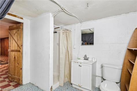 2394 Dentzler Road Parma OH 44134