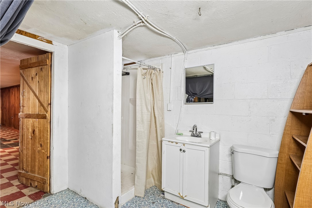 2394 Dentzler Road Parma OH 44134