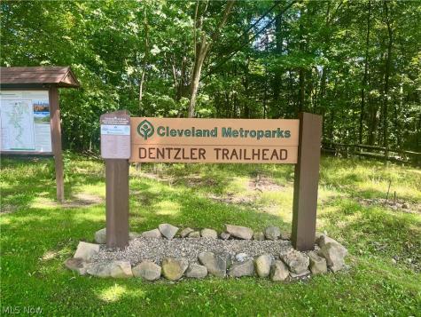 2394 Dentzler Road Parma OH 44134