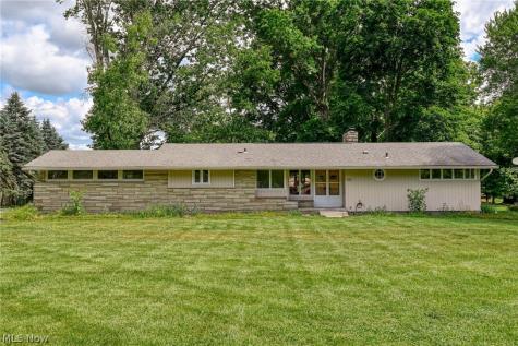 919 Robinson Avenue Barberton OH 44203