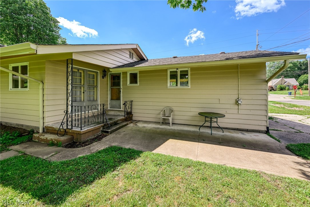919 Robinson Avenue Barberton OH 44203