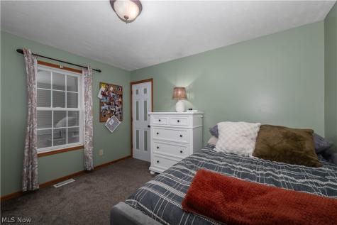 6139 Cartage Avenue NW Canal Fulton OH 44614