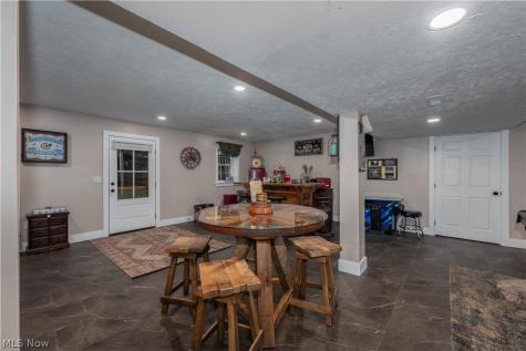 6139 Cartage Avenue NW Canal Fulton OH 44614