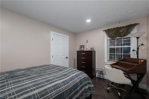 6139 Cartage Avenue NW Canal Fulton OH 44614