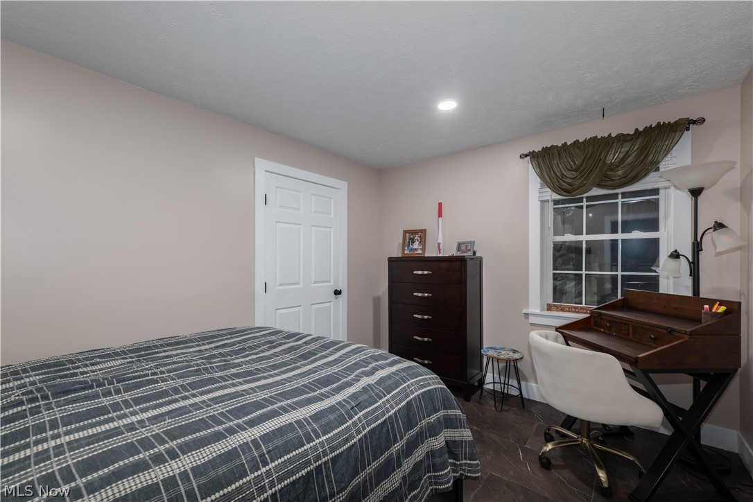 6139 Cartage Avenue NW Canal Fulton OH 44614