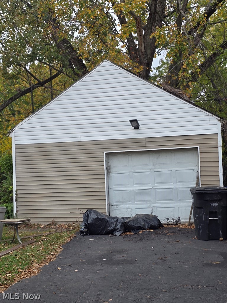 4344 E 144th Street Cleveland OH 44128