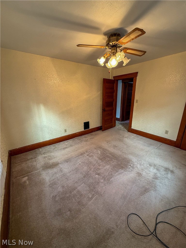 853 W River Road N Elyria OH 44035