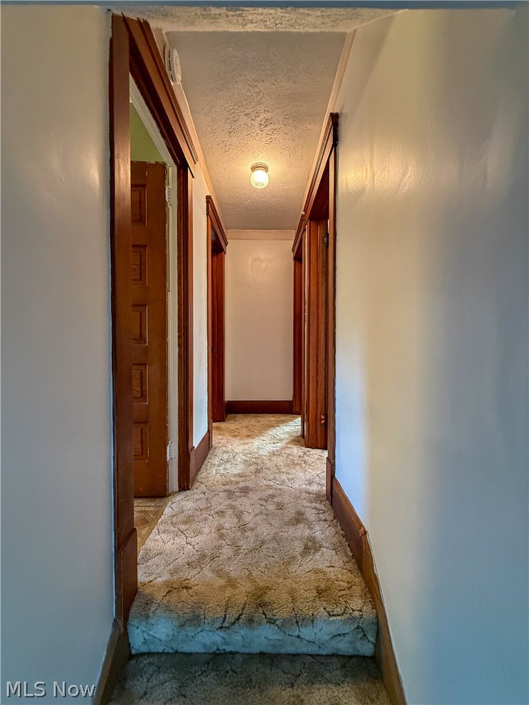 853 W River Road N Elyria OH 44035