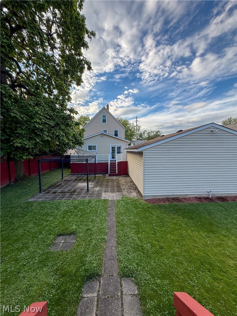 853 W River Road N Elyria OH 44035