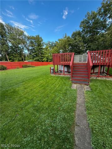 853 W River Road N Elyria OH 44035