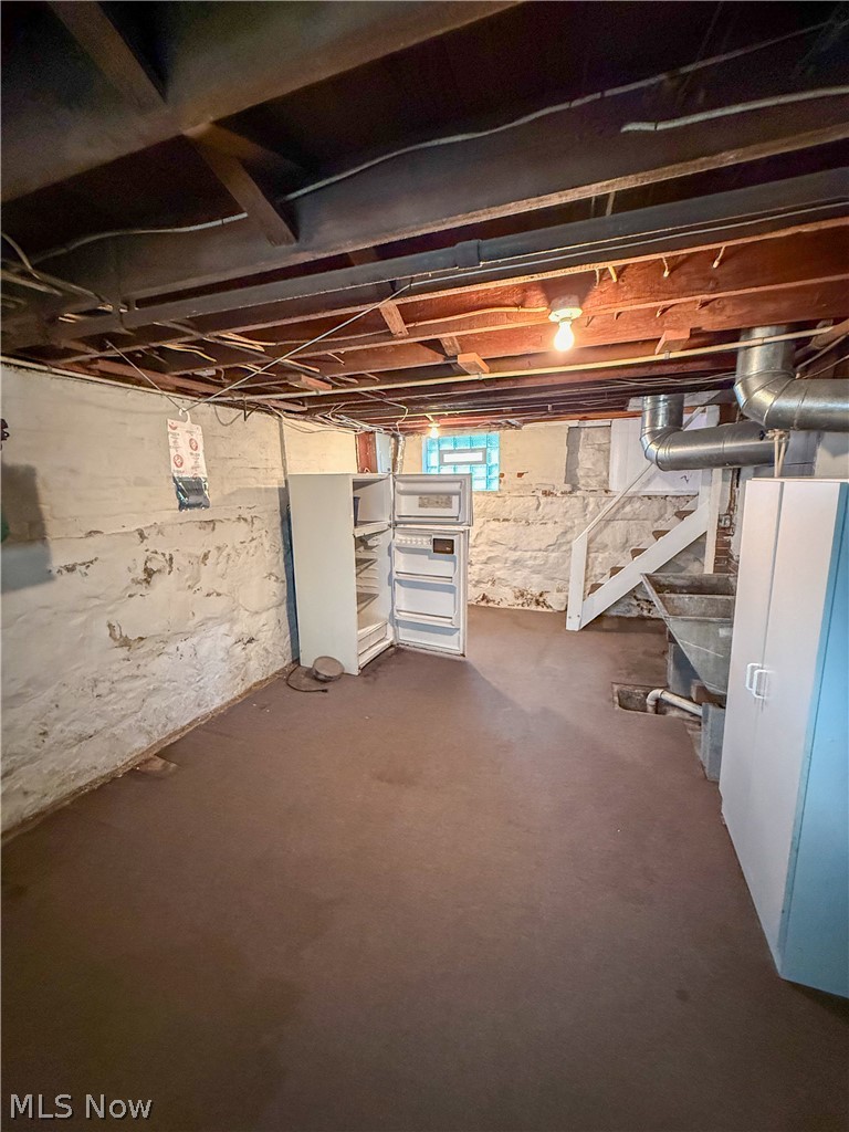 853 W River Road N Elyria OH 44035