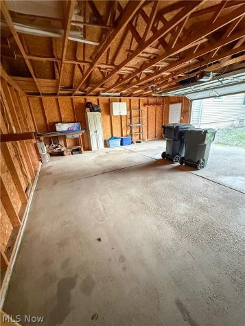 853 W River Road N Elyria OH 44035