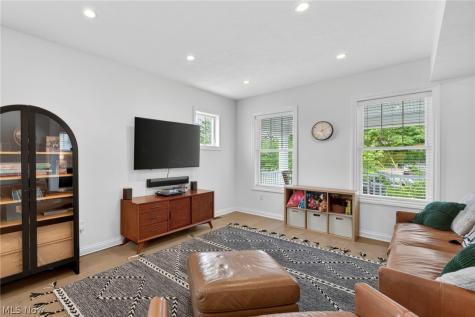 1315 Donald Avenue Lakewood OH 44107