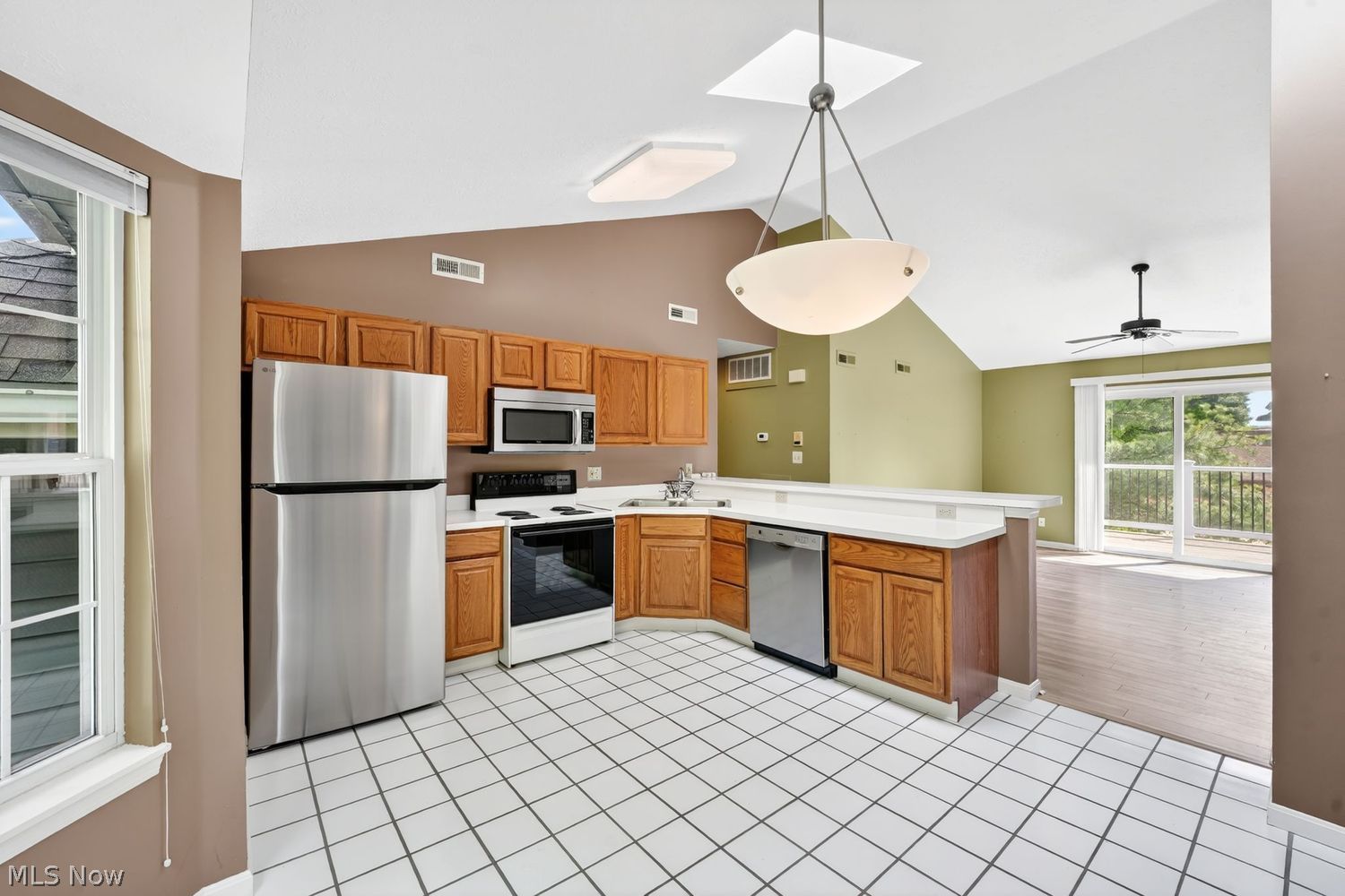 658 Tollis Parkway Broadview Heights OH 44147
