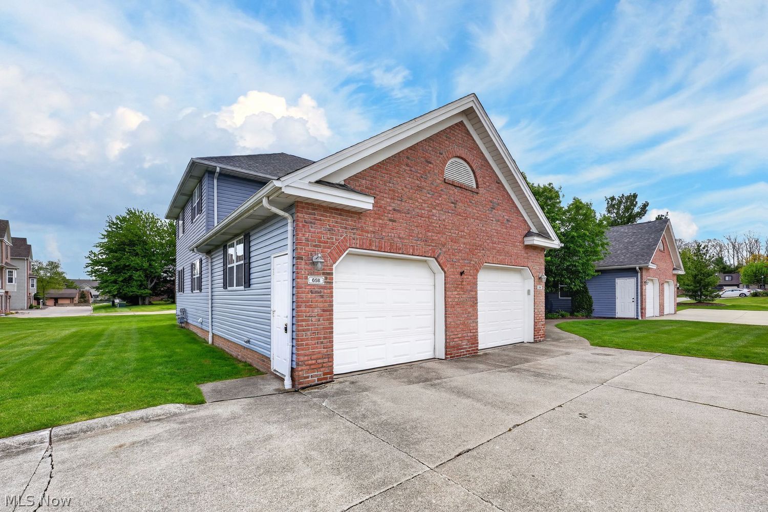 658 Tollis Parkway Broadview Heights OH 44147