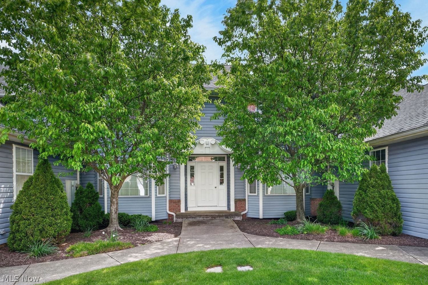 658 Tollis Parkway Broadview Heights OH 44147