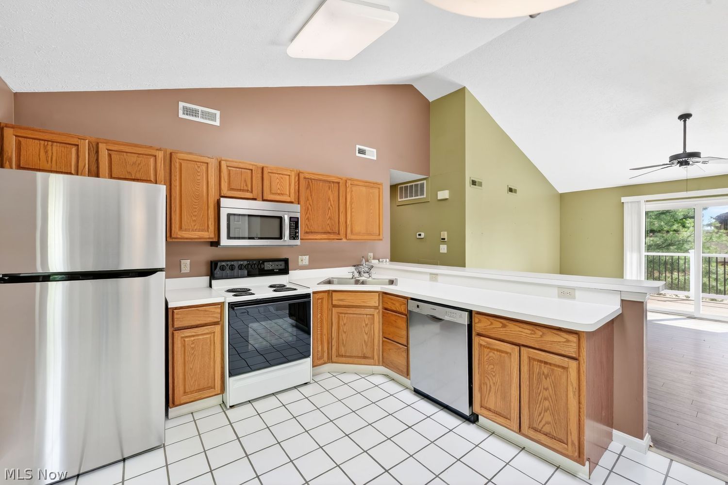 658 Tollis Parkway Broadview Heights OH 44147