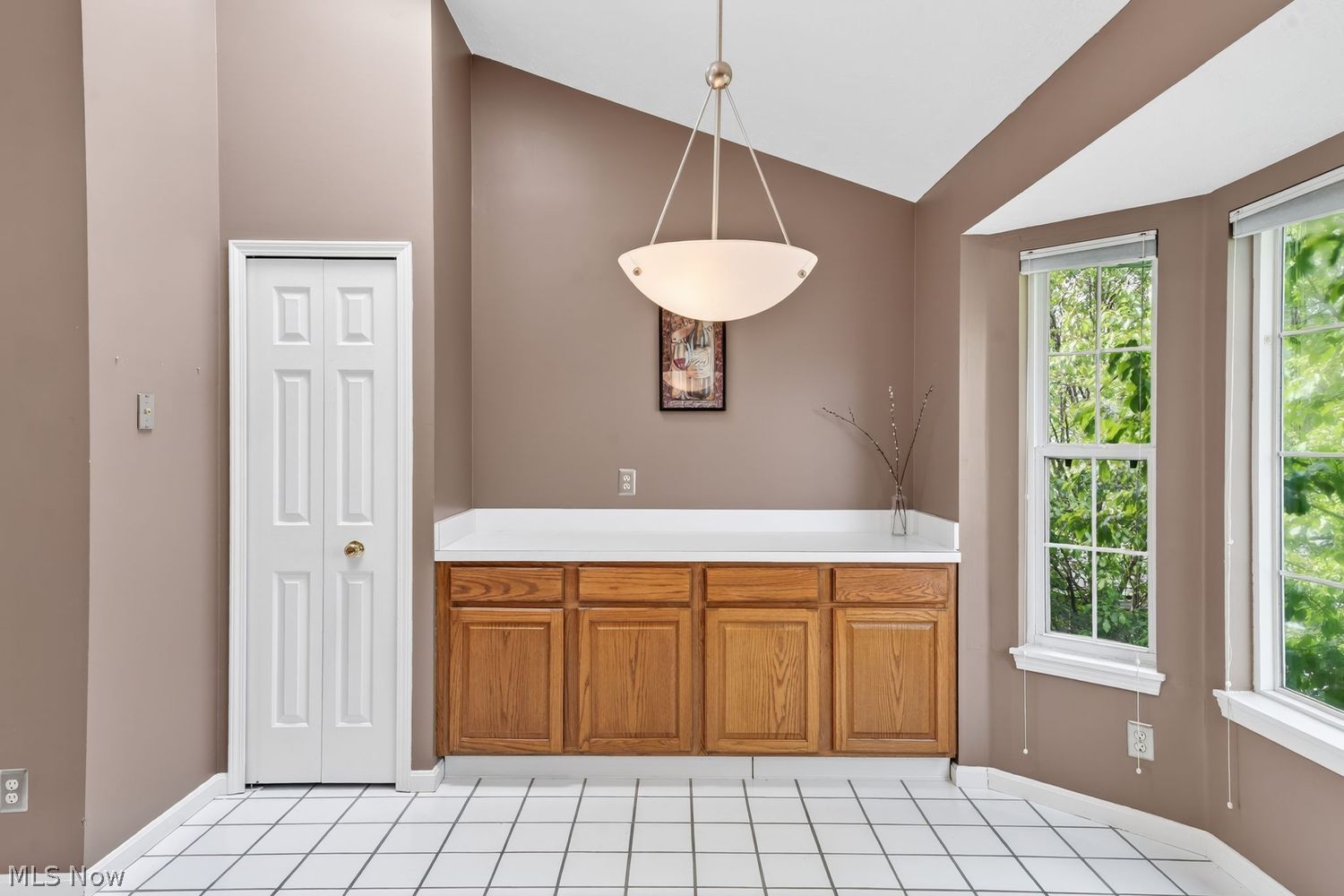 658 Tollis Parkway Broadview Heights OH 44147