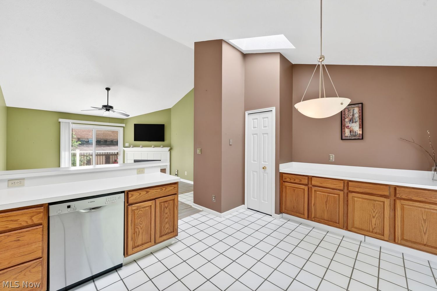 658 Tollis Parkway Broadview Heights OH 44147