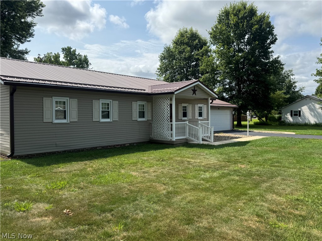 6220 Southview Drive Nashport OH 43830