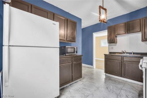 9908 Bessemer Avenue Cleveland OH 44104