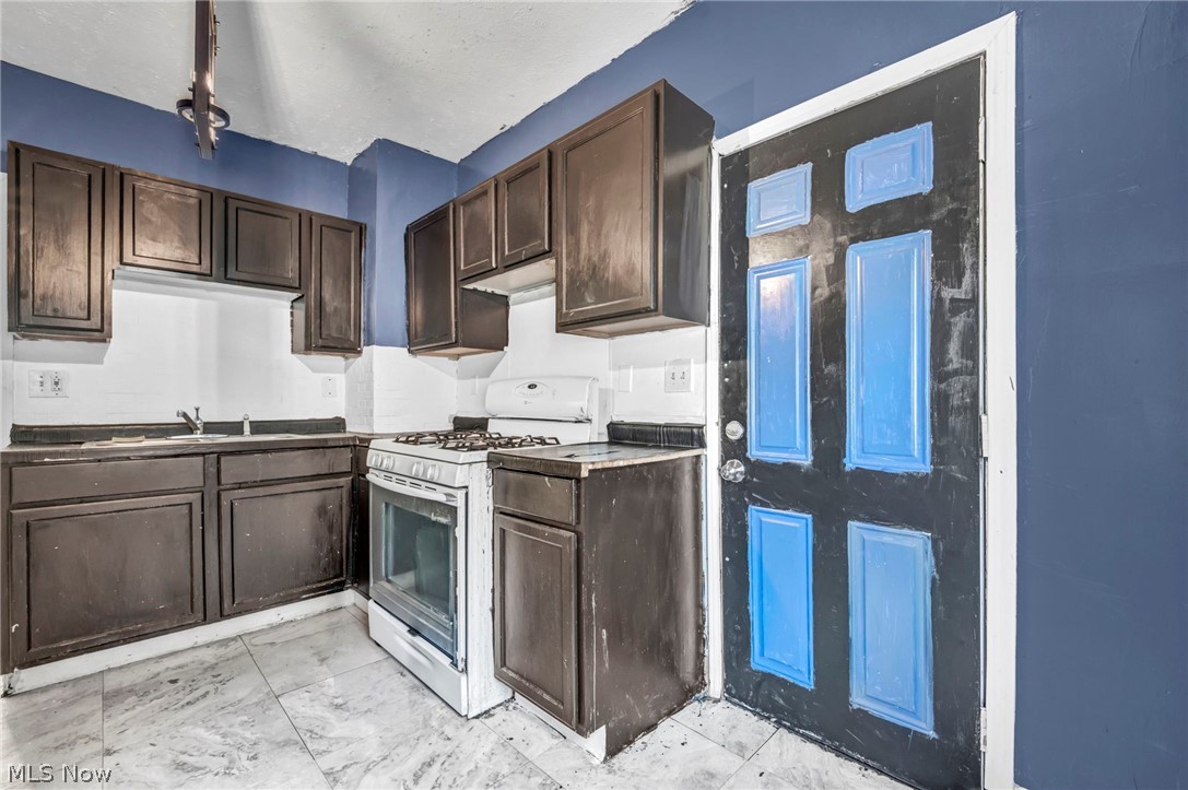 9908 Bessemer Avenue Cleveland OH 44104