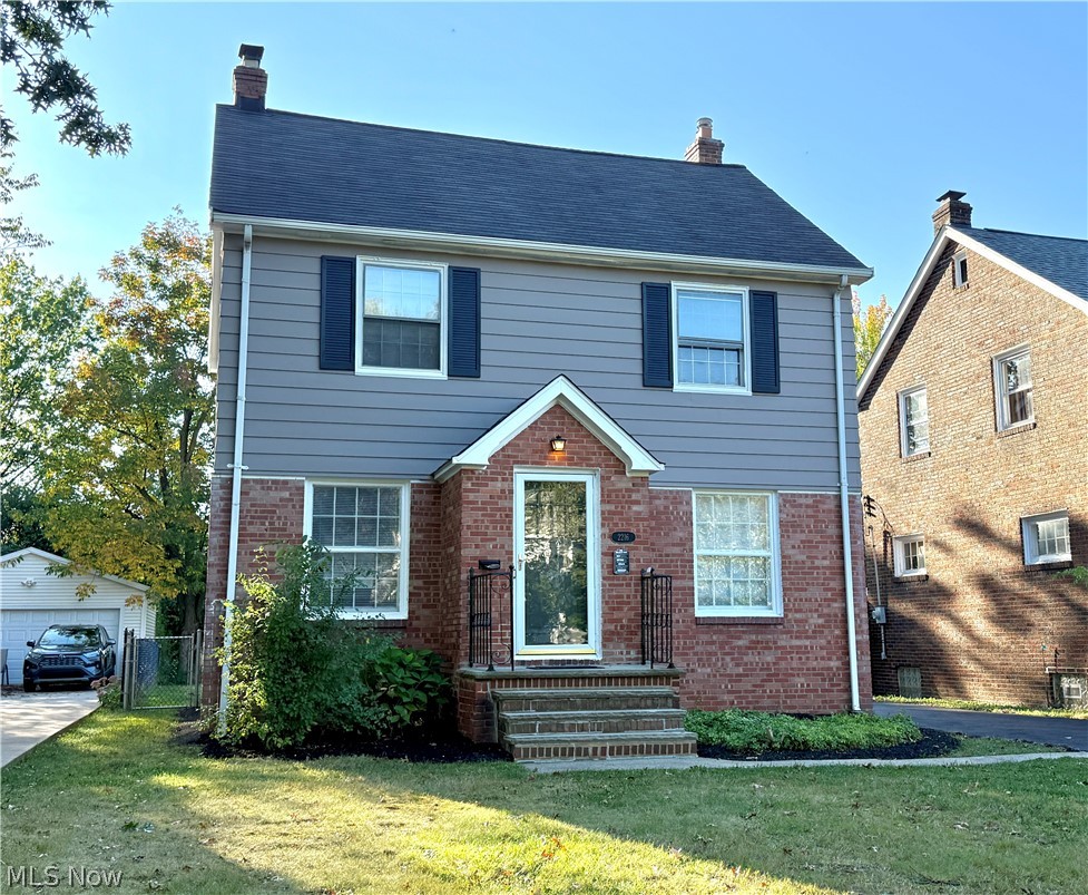 2216 Barrington Road University Heights OH 44118