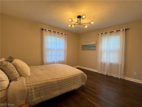 2216 Barrington Road University Heights OH 44118