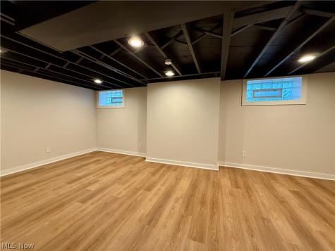 2216 Barrington Road University Heights OH 44118