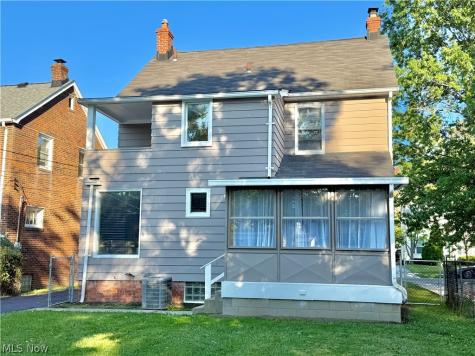 2216 Barrington Road University Heights OH 44118