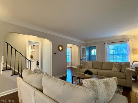 2216 Barrington Road University Heights OH 44118
