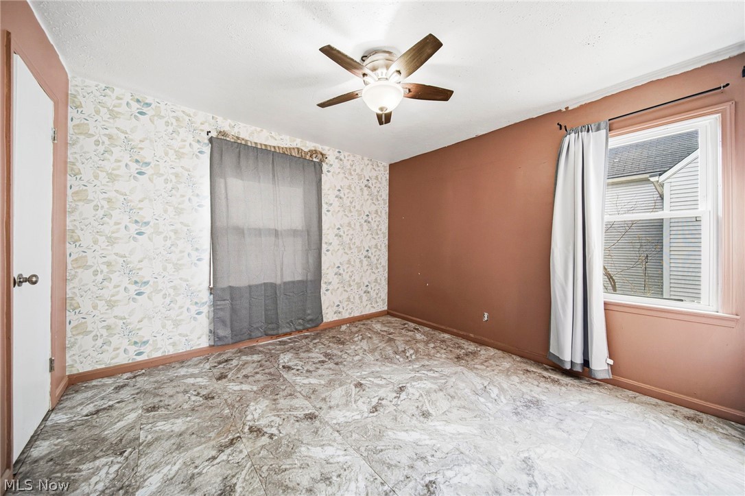 406 E 274th Street Euclid OH 44132