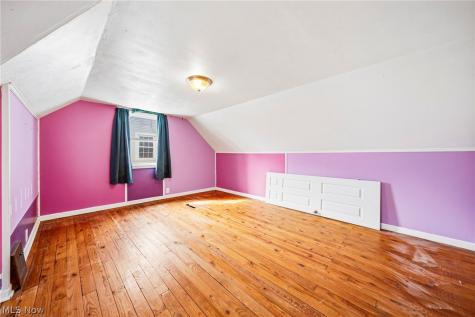 406 E 274th Street Euclid OH 44132