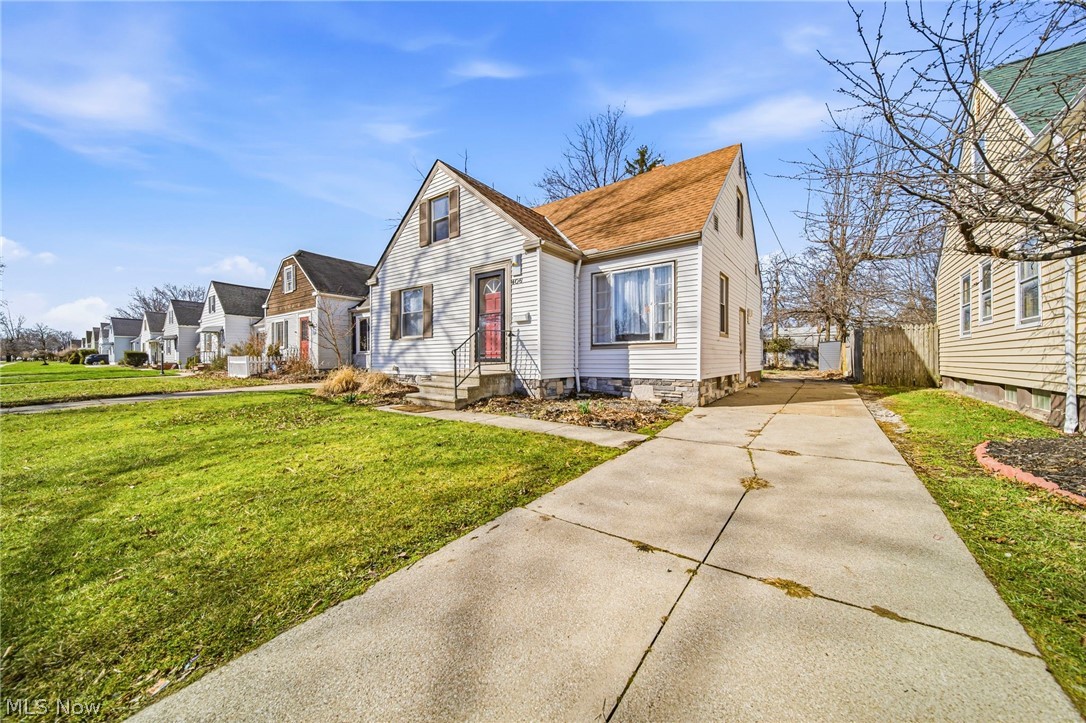 406 E 274th Street Euclid OH 44132