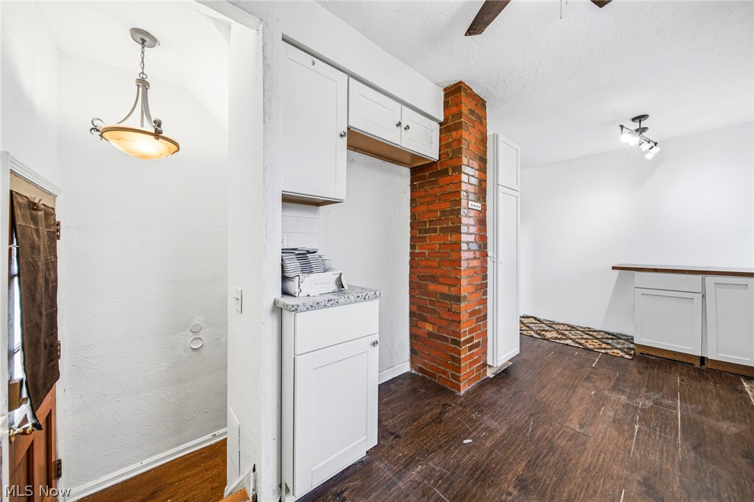 406 E 274th Street Euclid OH 44132