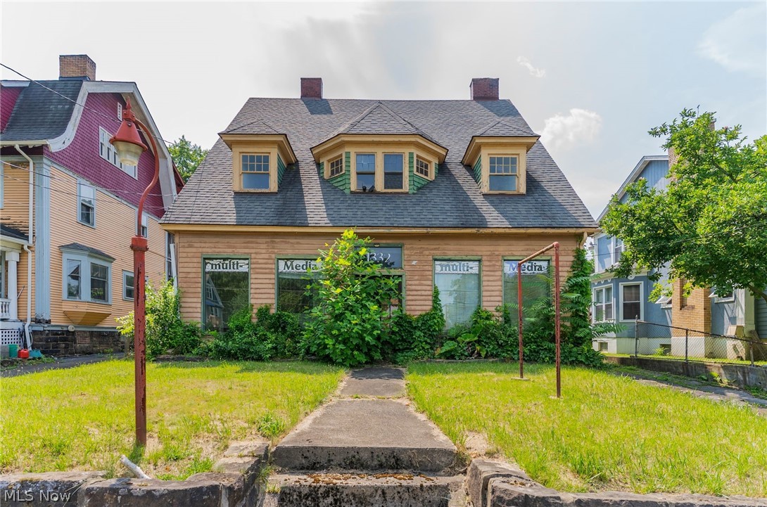 1332 Elm Street Youngstown OH 44505